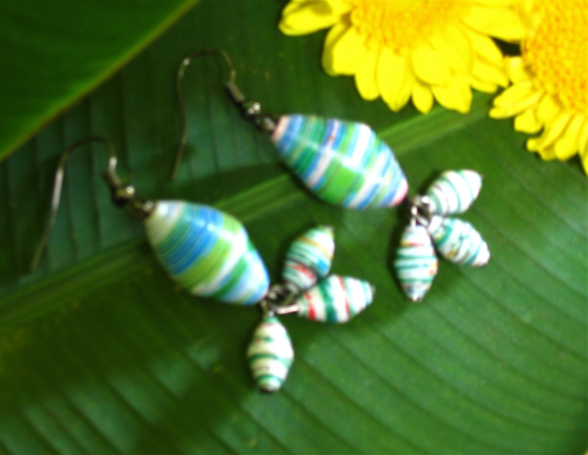 Beads of Java earring "Cluster"